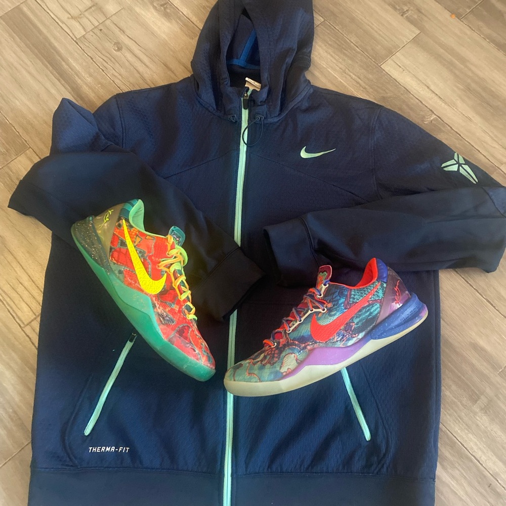 Nike therma fit hoodie jacket